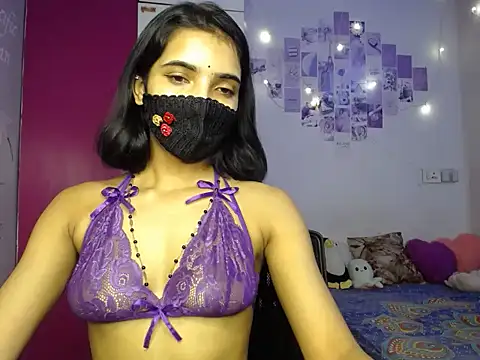 Snapshot of Sweetangle24 chatting on September 22, 2025, 3:51 pm Sweetangle24 online show from September 22, 2025, 3:51 pm