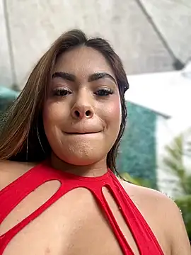 MayaMoanXXX online show from February 5, 2026, 1:18 pm