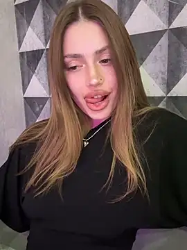 Snapshot of Elizabeth_Tay chatting on April 1, 2026, 6:05 pm Elizabeth Tay online show from April 1, 2026, 6:05 pm