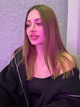 Snapshot of Elizabeth_Tay chatting on January 18, 2026, 5:27 pm Elizabeth Tay online show from January 18, 2026, 5:27 pm