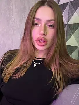 Snapshot of Elizabeth_Tay chatting on March 20, 2026, 6:31 pm Elizabeth Tay online show from March 20, 2026, 6:31 pm