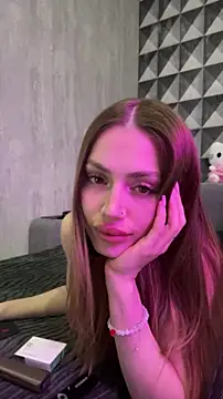 Snapshot of Elizabeth_Tay chatting on April 30, 2026, 6:48 pm Elizabeth Tay online show from April 30, 2026, 6:48 pm