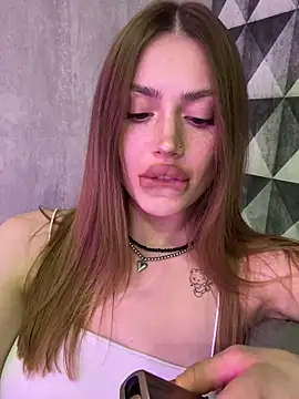 Snapshot of Elizabeth_Tay chatting on March 21, 2026, 6:34 pm Elizabeth Tay online show from March 21, 2026, 6:34 pm