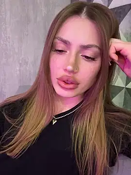 Snapshot of Elizabeth_Tay chatting on March 16, 2026, 5:37 pm Elizabeth Tay online show from March 16, 2026, 5:37 pm