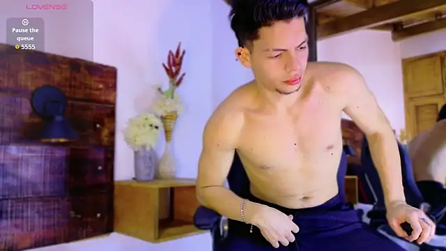 JhosuaVega online show from April 5, 2026, 2:40 am