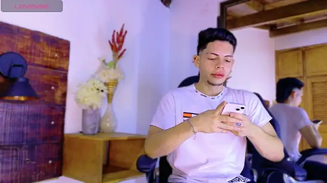 JhosuaVega online show from April 8, 2026, 2:13 am