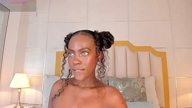 Snapshot of DakotaWangi chatting on November 2, 2025, 3:33 am DakotaWangi online show from November 2, 2025, 3:33 am