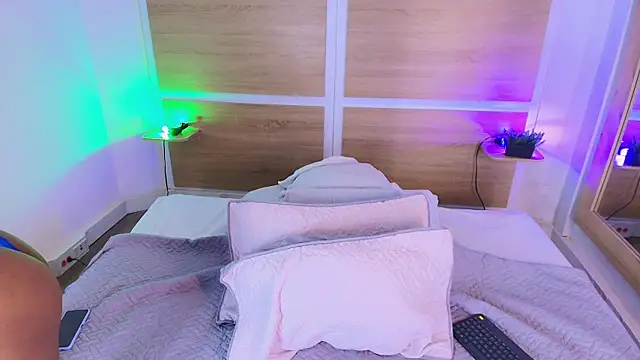 ValeryCortezm online show from February 17, 2026, 12:46 pm