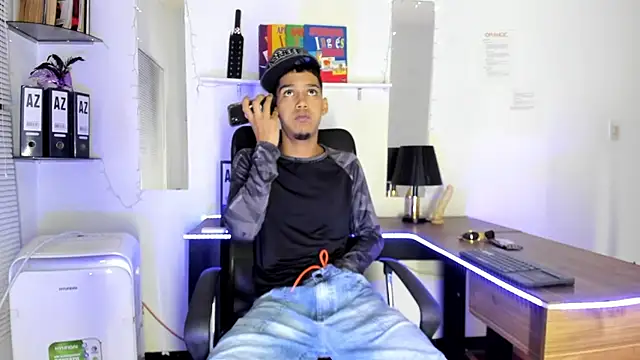 Snapshot of xxKamadevaxx chatting on November 21, 2025, 12:37 pm xxKamadevaxx online show from November 21, 2025, 12:37 pm