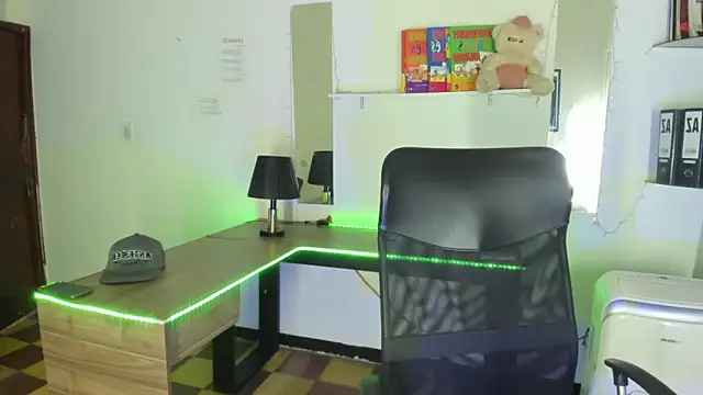 Snapshot of xxKamadevaxx chatting on November 14, 2025, 1:15 pm xxKamadevaxx online show from November 14, 2025, 1:15 pm