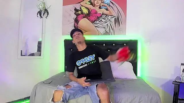 Snapshot of xxKamadevaxx chatting on November 3, 2025, 12:31 pm xxKamadevaxx online show from November 3, 2025, 12:31 pm