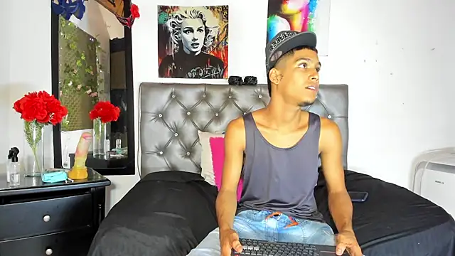 Snapshot of xxKamadevaxx chatting on November 8, 2025, 7:39 pm xxKamadevaxx online show from November 8, 2025, 7:39 pm