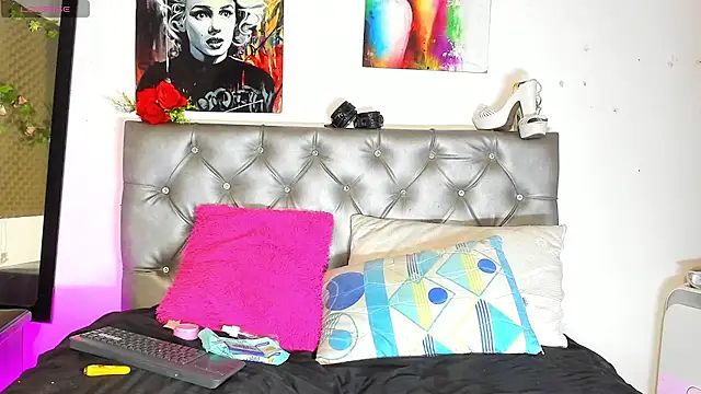 xxKamadevaxx online show from January 7, 2026, 12:59 am