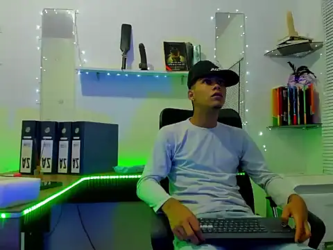 xxKamadevaxx online show from March 12, 2026, 12:31 pm