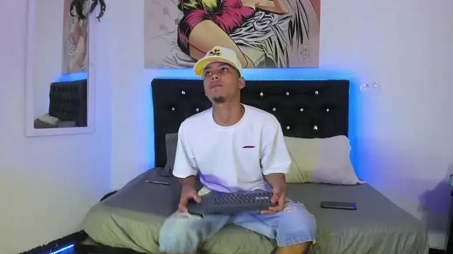 Snapshot of xxKamadevaxx chatting on November 6, 2025, 12:42 pm xxKamadevaxx online show from November 6, 2025, 12:42 pm