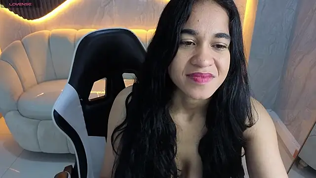 Maia Tx online show from November 17, 2025, 1:04 pm