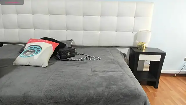 Snapshot of Shantal__G chatting on January 15, 2026, 4:54 pm Shantal G online show from January 15, 2026, 4:54 pm