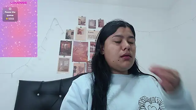 April Becker online show from March 8, 2026, 2:59 am