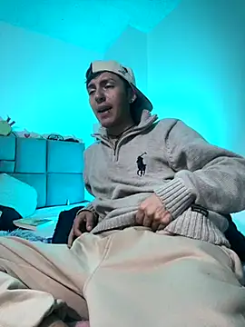 NaytonFreeman online show from October 24, 2025, 11:48 pm