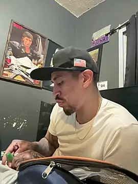 Snapshot of busnfatnutsLildee chatting on April 14, 2026, 8:30 am busnfatnutsLildee online show from April 14, 2026, 8:30 am