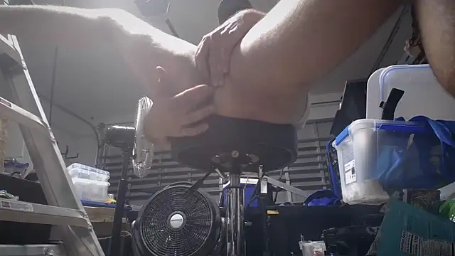 jasoncali305 online show from September 29, 2025, 8:10 am