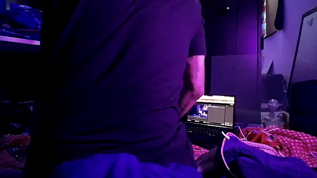 jasoncali305 online show from September 20, 2025, 12:32 pm