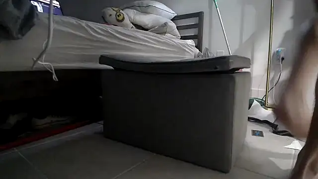 jasoncali305 online show from September 22, 2025, 2:50 am