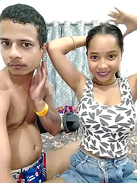 Snapshot of Cpl_69 chatting on November 19, 2025, 11:49 pm Cpl 69 online show from November 19, 2025, 11:49 pm