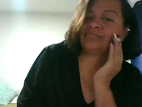 adri89-g online show from September 14, 2025, 10:10 pm