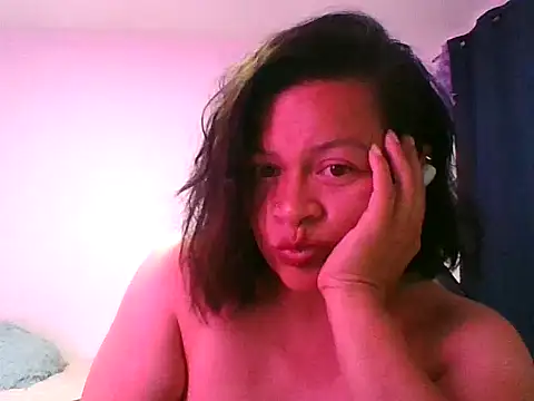 adri89-g online show from September 17, 2025, 10:56 pm