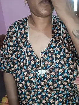 Snapshot of KannadaTamilTeluguBeauty chatting on May 27, 2026, 2:52 am KannadaTamilTeluguBeauty online show from May 27, 2026, 2:52 am