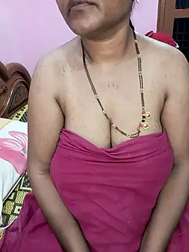 Snapshot of KannadaTamilTeluguBeauty chatting on April 30, 2026, 8:57 pm KannadaTamilTeluguBeauty online show from April 30, 2026, 8:57 pm