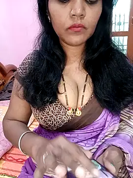Snapshot of KannadaTamilTeluguBeauty chatting on May 1, 2026, 11:48 am KannadaTamilTeluguBeauty online show from May 1, 2026, 11:48 am