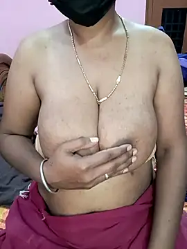 Snapshot of KannadaTamilTeluguBeauty chatting on May 5, 2026, 8:23 pm KannadaTamilTeluguBeauty online show from May 5, 2026, 8:23 pm