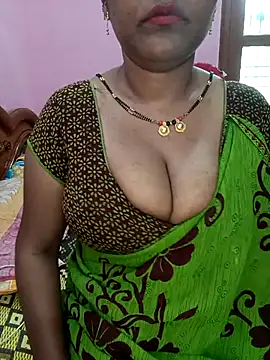 Snapshot of KannadaTamilTeluguBeauty chatting on April 22, 2026, 10:00 am KannadaTamilTeluguBeauty online show from April 22, 2026, 10:00 am