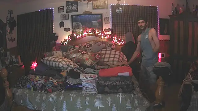 Snapshot of HarmoniousPhantasm3 chatting on December 19, 2025, 10:01 pm HarmoniousPhantasm3 online show from December 19, 2025, 10:01 pm