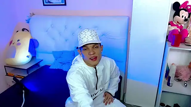 EL VENEZOLANO 22CM online show from October 3, 2025, 7:37 pm