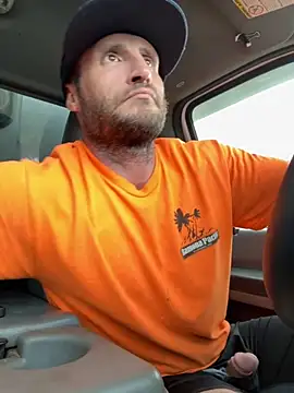 Snapshot of skip69xxx chatting on November 18, 2025, 10:02 pm skip69xxx online show from November 18, 2025, 10:02 pm