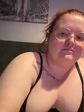 Snapshot of AmberBliss-X chatting on May 10, 2026, 9:27 pm AmberBliss-X online show from May 10, 2026, 9:27 pm