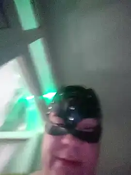 Lokomotivvv0707 online show from October 8, 2025, 8:09 pm