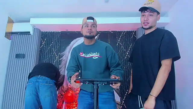 Snapshot of Iam_Steven chatting on October 14, 2025, 12:28 pm Iam Steven online show from October 14, 2025, 12:28 pm