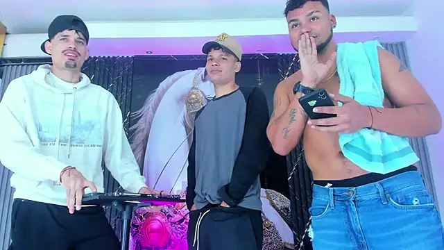 Snapshot of Iam_Steven chatting on November 13, 2025, 12:31 pm Iam Steven online show from November 13, 2025, 12:31 pm