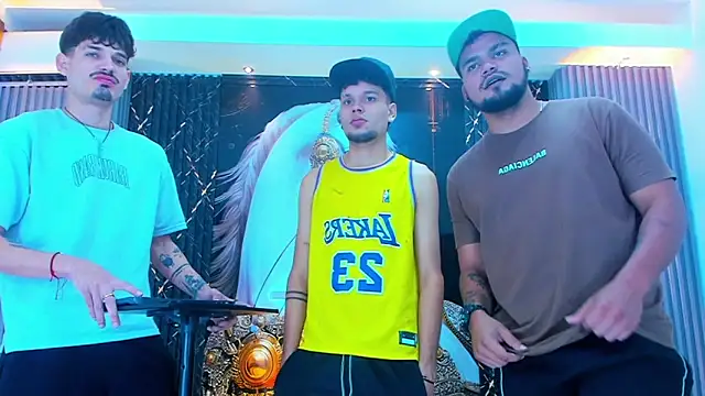 Snapshot of Iam_Steven chatting on September 26, 2025, 12:23 pm Iam Steven online show from September 26, 2025, 12:23 pm