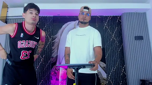 Snapshot of Iam_Steven chatting on November 23, 2025, 11:53 am Iam Steven online show from November 23, 2025, 11:53 am