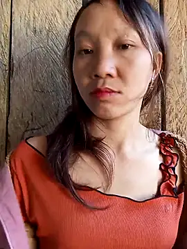 Snapshot of bonnie-00 chatting on November 28, 2025, 6:02 am bonnie-00 online show from November 28, 2025, 6:02 am