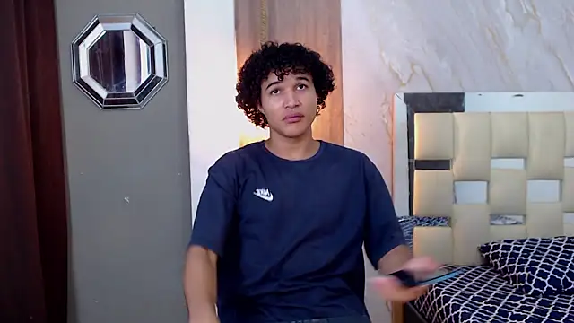 Snapshot of fire_drako_ chatting on March 26, 2026, 10:07 pm fire drako online show from March 26, 2026, 10:07 pm