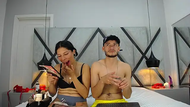 Snapshot of EthanCollen chatting on October 17, 2025, 11:39 pm EthanCollen online show from October 17, 2025, 11:39 pm