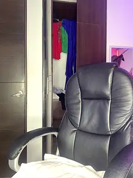 BunnyGlow50 online show from November 28, 2025, 3:39 am