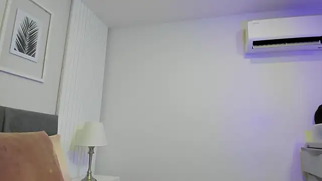 Snapshot of cherry_skinny_ chatting on April 25, 2026, 3:42 am cherry skinny online show from April 25, 2026, 3:42 am