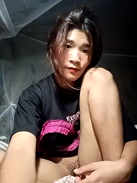 Mina-pusy online show from November 6, 2025, 1:37 pm